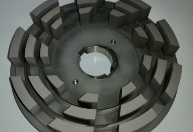 破碎機零件噴涂加工